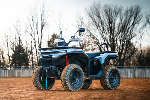 CFMOTO_CFORCE-C4_Outdoor_11_a.jpg