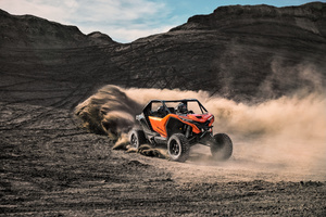 CFMOTO_ZFORCE-Z10_Dynamic_7.jpg